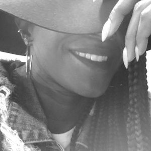 Meet your Posher, Alina